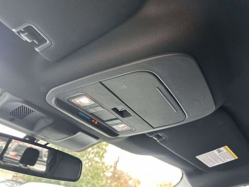 Certified 2022 Ford F150 XLT w/ Equipment Group 302A High image 30