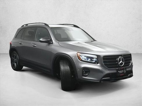 Certified 2026 Mercedes-Benz GLB 250 4MATIC image 4