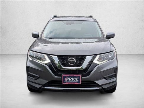 Used 2019 Nissan Rogue SV AWD/4WD image 2