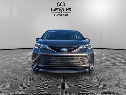 Used 2021 Toyota Sienna Platinum