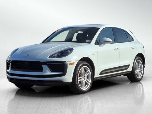 Used 2024 Porsche Macan AWD/4WD image 8