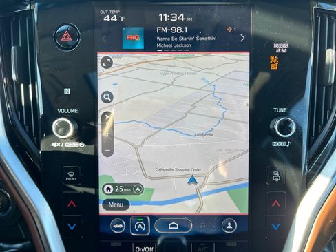 Used 2020 Subaru Outback Touring XT image 30