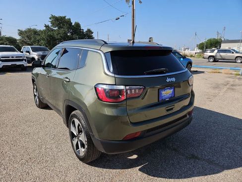 Used 2018 Jeep Compass Latitude w/ Popular Equipment Group FWD image 6