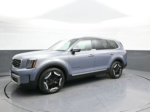Certified 2023 Kia Telluride S image 10