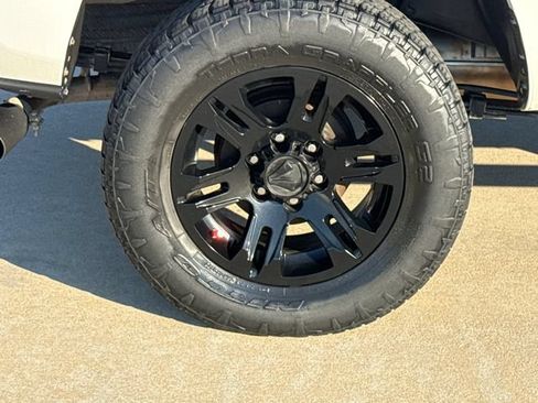 Used 2021 Toyota Tacoma SR w/ SR Convenience Package RWD image 9