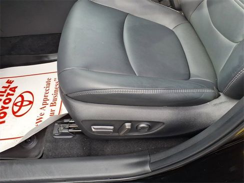 Used 2024 Toyota RAV4 XLE Premium image 15