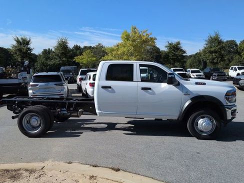 New 2026 RAM 4500 Tradesman w/ Chrome Appearance Group image 3