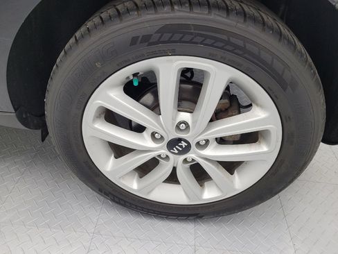 Used 2019 Kia Soul + image 31