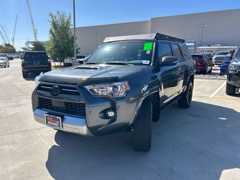 Used 2023 Toyota 4Runner TRD Off-Road Premium AWD/4WD image 6