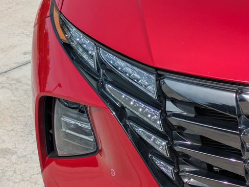 Certified 2023 Hyundai Tucson Limited FWD image 7
