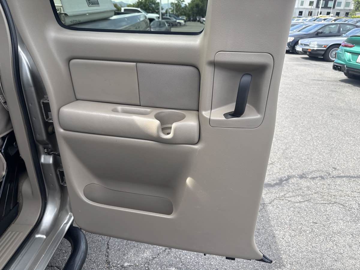 Used 2003 Chevrolet Silverado 2500 LT AWD/4WD image 14