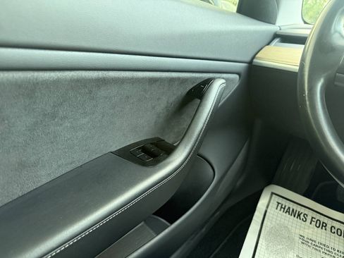 Used 2018 Tesla Model 3 Long Range RWD image 30