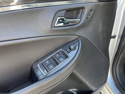 Used 2016 Chevrolet Impala LTZ FWD image 7