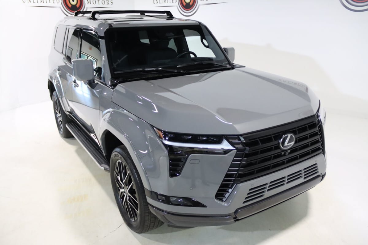 Used 2024 Lexus GX 550 w/ Accessory Package (2T) AWD/4WD image 23