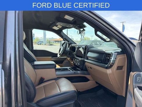 Used 2025 Ford F350 Lariat w/ Black Appearance Package AWD/4WD image 37