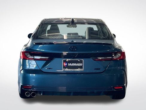 Used 2025 Toyota Camry XSE FWD image 9
