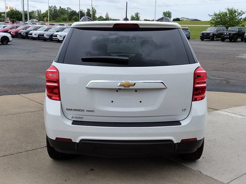 Used 2017 Chevrolet Equinox LT w/ Convenience Package AWD/4WD image 6