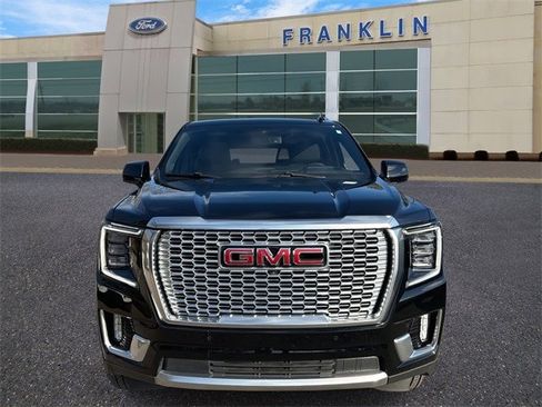 Used 2022 GMC Yukon XL Denali w/ Max Trailering Package image 2