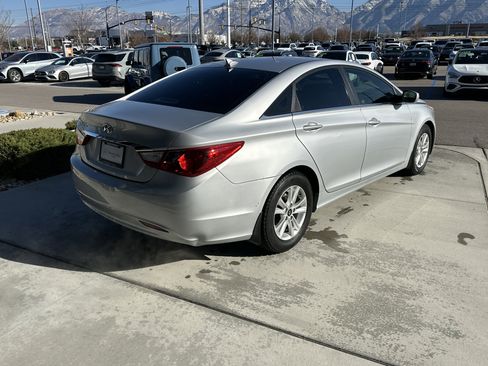 Used 2012 Hyundai Sonata GLS w/ Popular Equipment Pkg image 5