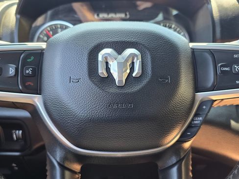 Used 2022 RAM 1500 Big Horn AWD/4WD image 29