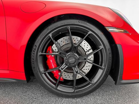 Used 2022 Porsche 911 GT3 image 32