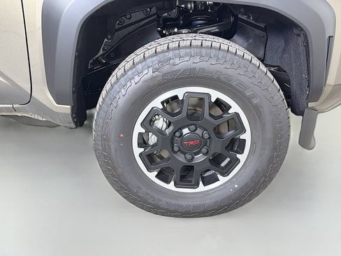 New 2026 Toyota Tacoma TRD Off-Road AWD/4WD image 25