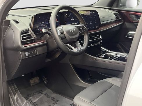 Used 2026 Chevrolet Traverse Z71 w/ Driver Confidence Package AWD/4WD image 9