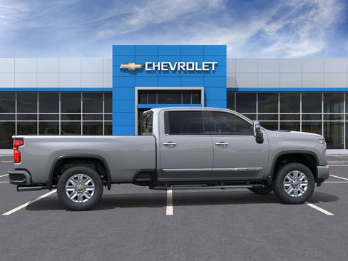 New 2026 Chevrolet Silverado 3500 High Country image 5