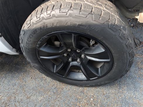 Used 2021 RAM 1500 Lone Star image 10