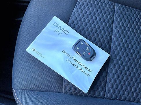 Used 2021 GMC Terrain SLE w/ Driver Convenience Package image 14