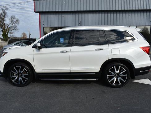 Used 2019 Honda Pilot Touring image 9