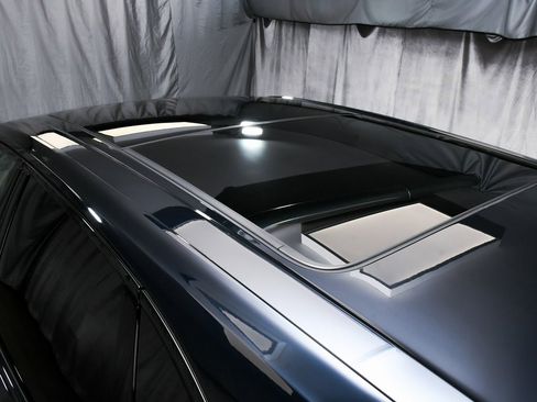 Used 2023 Porsche Cayenne GTS image 89