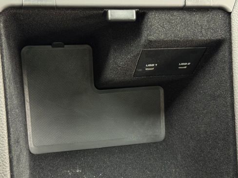 Used 2023 Porsche Cayenne E-Hybrid image 36