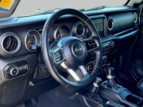 Used 2018 Jeep Wrangler Unlimited Sahara w/ Quick Order Package 24M Moab AWD/4WD image 16