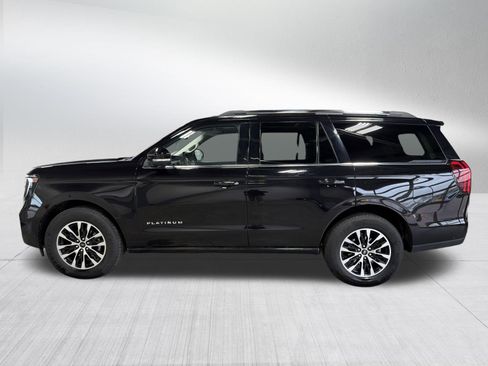 Used 2025 Ford Expedition Platinum AWD/4WD image 5