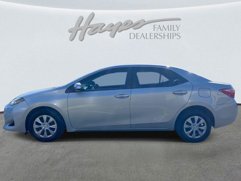 Used 2019 Toyota Corolla L image 7
