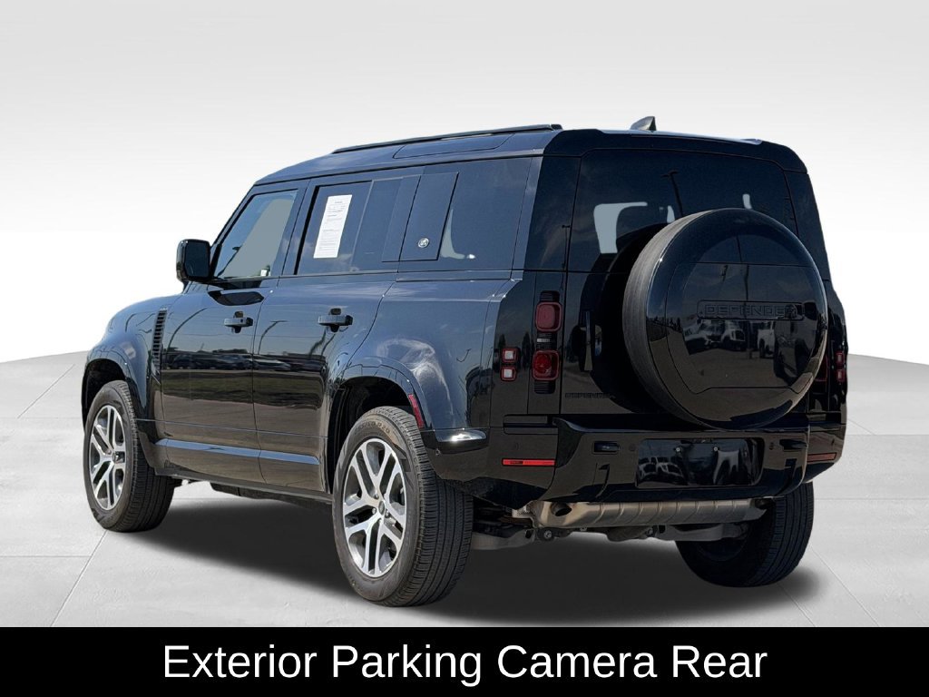 Used 2024 Land Rover Defender 110 X-Dynamic SE AWD/4WD image 6