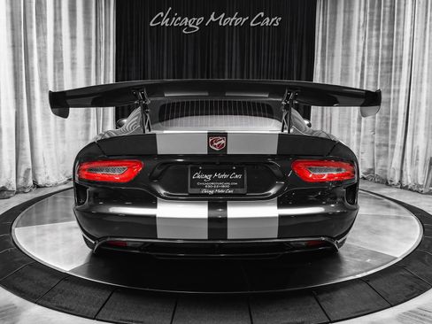 Used 2013 SRT Viper GTS w/ GTS Laguna Interior Pkg image 4