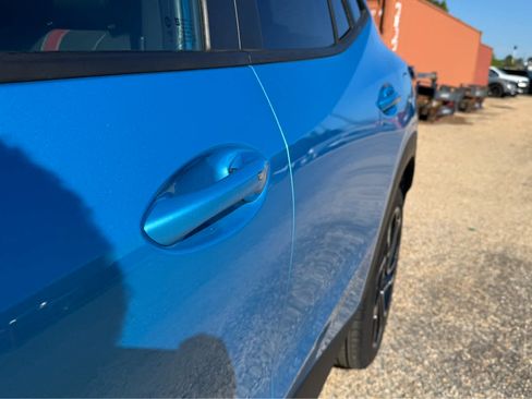 Used 2025 Chevrolet Trax RS w/ Driver Confidence Package image 13