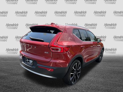 Certified 2024 Volvo XC40 B5 Ultimate w/ Protection Package Premier AWD/4WD image 10