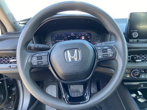 Used 2023 Honda Accord EX image 34