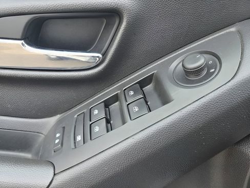 Used 2020 Chevrolet Trax LS w/ Tint and Cruise Package image 17