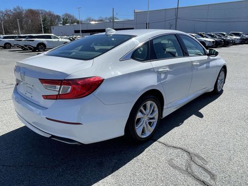 Used 2018 Honda Accord LX image 5