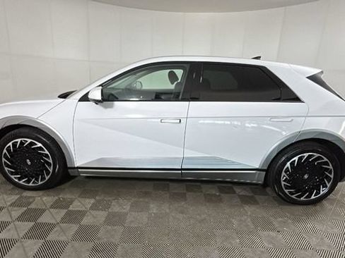 Used 2024 Hyundai Ioniq 5 Limited AWD/4WD image 5