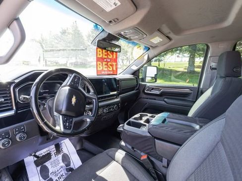 Used 2024 Chevrolet Silverado 2500 LT w/ Convenience Package AWD/4WD image 9