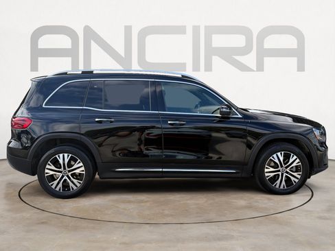 Used 2024 Mercedes-Benz GLB 250 4MATIC image 12