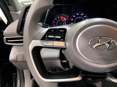 Used 2023 Hyundai Elantra SEL w/ Cargo Package image 22