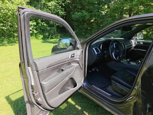 Used 2015 Jeep Grand Cherokee High Altitude AWD/4WD image 25
