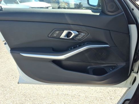 Used 2025 BMW 330i Sedan RWD image 27