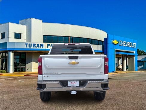 New 2026 Chevrolet Silverado 1500 LT w/ True North Edition Plus RWD image 4
